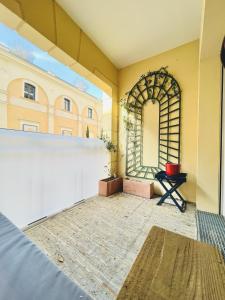 Charming 3BR Apartment with Loggia close to Paris