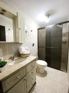 Casa com 2 suites e 1quarto piscina Ar para 8 hospedes