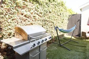 Central Modern All-In-One Home