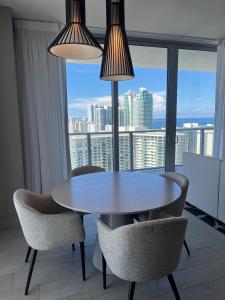 Hyde Luxury 2 Bedroom Apartment in Miami Beach and Pool