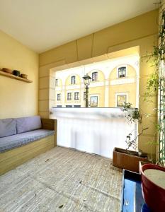 Charming 3BR Apartment with Loggia close to Paris