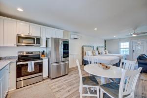 107 Queen Suite, 1st Floor Sundown