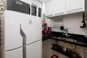 Charmoso Quarto e Sala a 7min da Praia |BR 211402