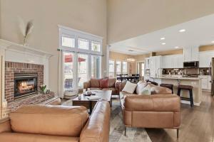 Eagles Landing Spacious Family Getaway w Office