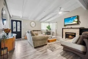 The Perfect Vacation Spot Near Six Flags Magic Mountain - Lake Hughes