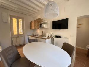 Elegant with Exclusive Terrace in Perugia Downtown