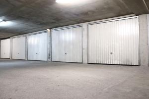 Hyper Centre Apartment with Garage