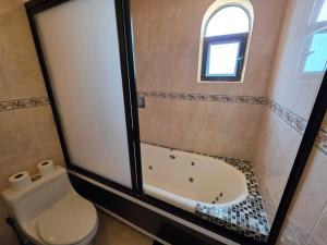 Ocean view condo with balcony hotel zone Cancun