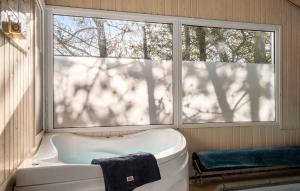 4 Bedroom Awesome Home In Saltum