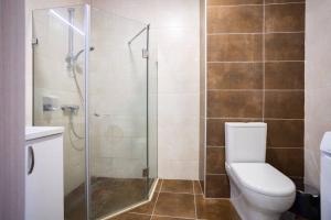 Luxury White Sails Apartment