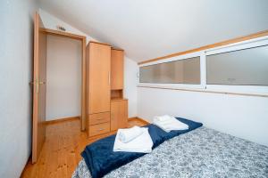 Apartments with parking space Zadar - 22871