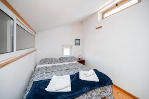 Apartments with parking space Zadar - 22871