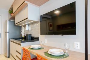 Salvador Studio na Barra - Barra Premium - Melhor Localização da Barra - Piscina com vista mar, climatizado, beira mar, TV a Cabo, Internet para Home Office, cafeteira, forno airfryer, cooktop, microondas, próximo ao Shopping Barra