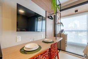 Salvador Studio na Barra - Barra Premium - Melhor Localização da Barra - Piscina com vista mar, climatizado, beira mar, TV a Cabo, Internet para Home Office, cafeteira, forno airfryer, cooktop, microondas, próximo ao Shopping Barra