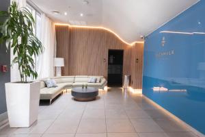 Studio with Service Beach and Pool Hallandale Beach