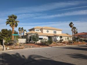 StripViews! Modern Vegas Retreat