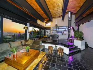 Opulent villa with sauna in Weitersburg - Sankt Sebastian