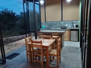 Bungalow al pie de la montaña