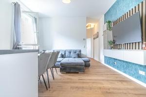 Sweet 2BR & 1LR Apartment, Around Donaustadt
