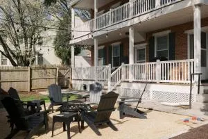 Near Hershey, Entire house with Fire Pit, Game Room - Highspire