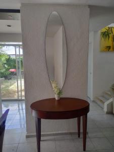 Hermosa casa tres recamaras con piscina bar terrazas árboles excelente ubicación