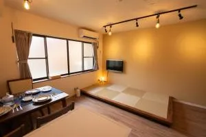 Beautiful old Japanese house, limited to one group per day, private accommodation for up to 8 people, 8 minutes from Nagoya Station, convenient for sightseeing and shopping - Hashima