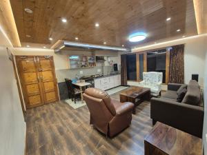 New Maya Home Stay