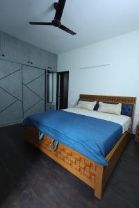 Luxury Stay with Outdoor Pool and Gym near Bangalore Airport