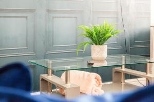 Reduction on Short stays - Perfect for Large Groups, 8min walk to Stadium, Comfy house with parking
