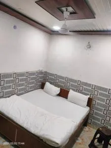 Vrindavan Devine Reality Paying Guest house - Vrindavan