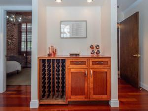 Jennifers Historic Riverfront Loft Private Patio