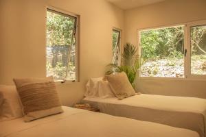 Arroyo Tranquilo - Steps to the Beach