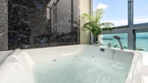 Yeosu Hemiswi SPA Pension