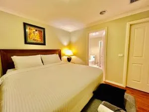An Ensuite Comfort in Sydenham - Diggers Rest