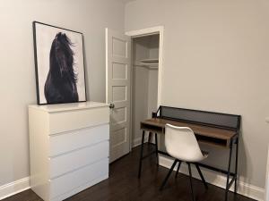 Sunny & Stylish DC Stay in Southeast