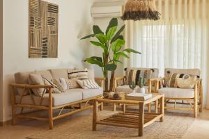 Villa Monte das Oliveiras with Private Pool