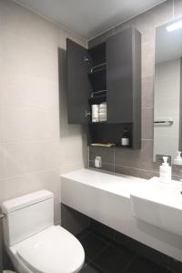 Nampo The Bayment BLINGEASTERN