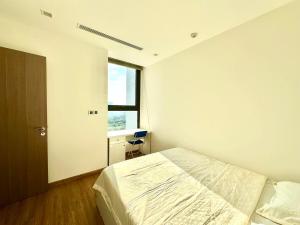 Delux Two Bedroom Apartment In Vinhomes Green Bay Near Marriott And Keangnam