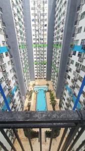 Jarrdin Apartemen 2BR pool view C12 by Nemui Room