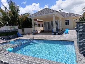 DSiti HOMESTAY with POOL - 4hvězdičkové hotely ve městě Kota Bharu