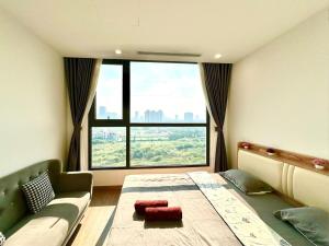 Delux Two Bedroom Apartment In Vinhomes Green Bay Near WJ Marriott Hotel