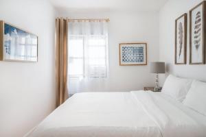 102-1A Best Value 2BR Apt Near Central Park