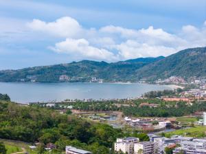 4BR seaview pool Amanda Patong