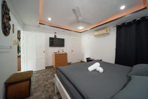 4BR seaview pool Amanda Patong