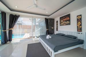 4BR seaview pool Amanda Patong