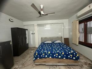 Home Stay S G highway