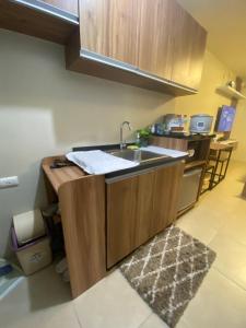 Cozy studio unit 10mins from Airport 20mins from US Embassy across SM Sucat