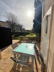 Appartement 2 Climatisé confortable et charmant ,terrasse et vue sur le jardin au rdc