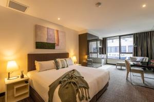 MainStay Suites Hawthorn