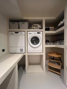 VILLA DE MONTGOLFIER